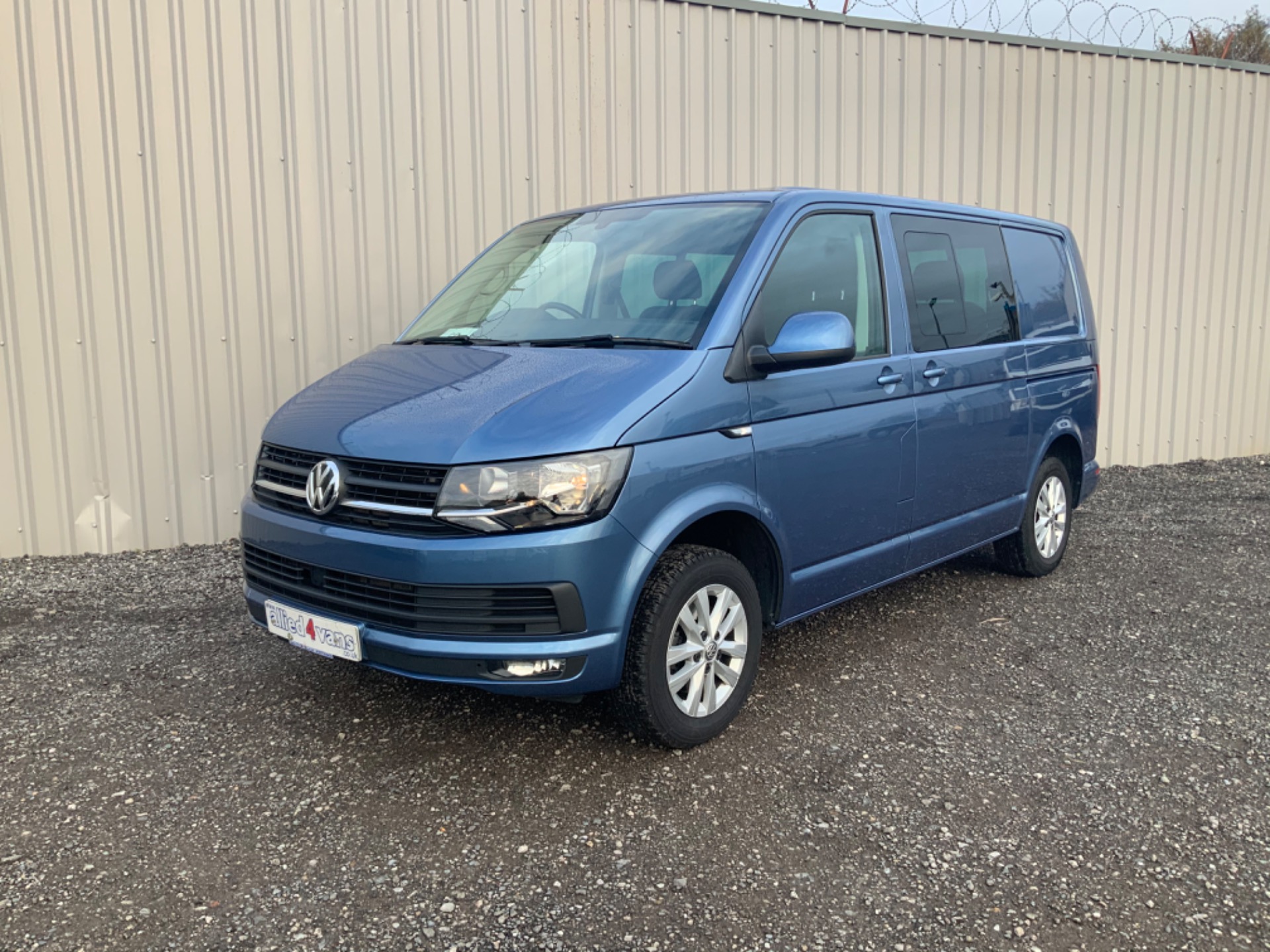 Used VOLKSWAGEN TRANSPORTER T30 2.0 TDI KOMBI HIGHLINE 150 BMT ** DSG ...