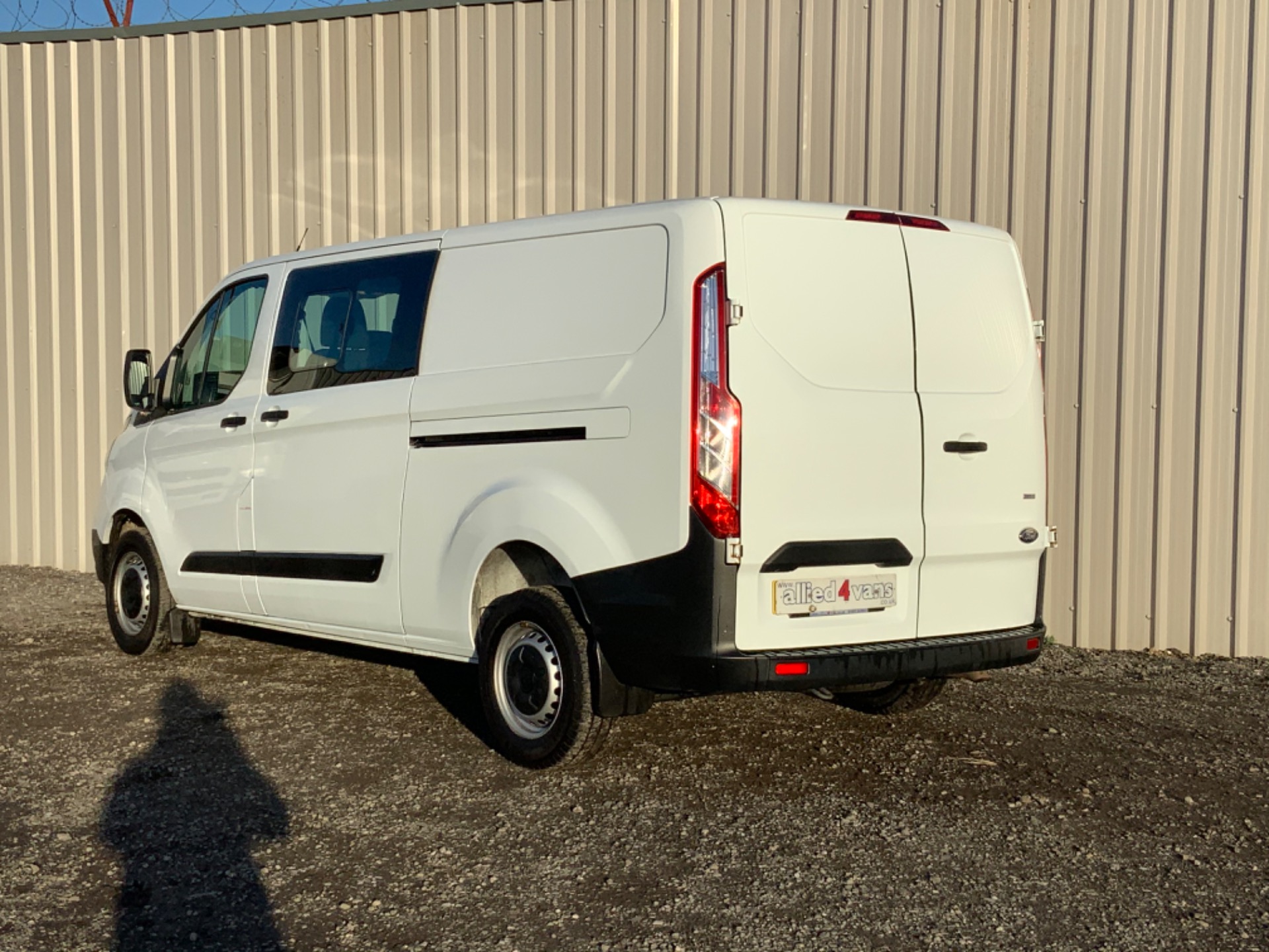 Used FORD TRANSIT CUSTOM 300 2.0 BASE DCIV L2 H1 LWB 130 BHP ** EURO 6 ...