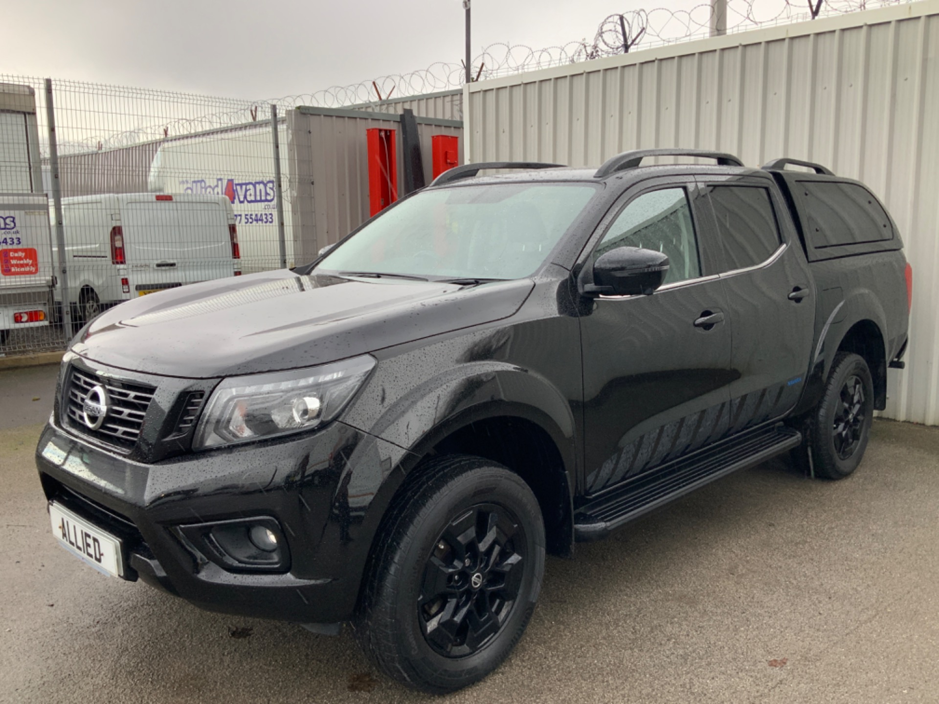 Used NISSAN NAVARA 2.3 DCI 190 BHP N-GUARD AUTO DOUBLE CAB PICK UP ...