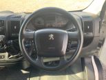 PEUGEOT BOXER 2.2 BLUEHDI 435 L4H2 PROFESSIONAL ** AIR CON ** CRUISE CONTROL ** - 3258 - 17