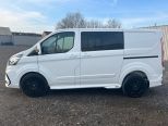 FORD TRANSIT CUSTOM 320 LIMITED SWB DOUBLE CAB 170BHP AUTO ** PREDATOR EDITION ** - 3333 - 5