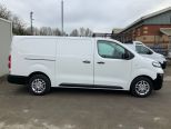 VAUXHALL VIVARO  2900 DYNAMIC 1.5 100 L2H1 LWB ** A/C ** LOW MILEAGE ** - 3098 - 8