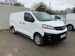 VAUXHALL VIVARO  2900 DYNAMIC 1.5 100 L2H1 LWB ** A/C ** LOW MILEAGE ** - 3098 - 9